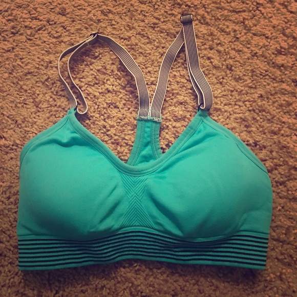 Victoria's Secret Tops - Victoria's Secret sport sports bra