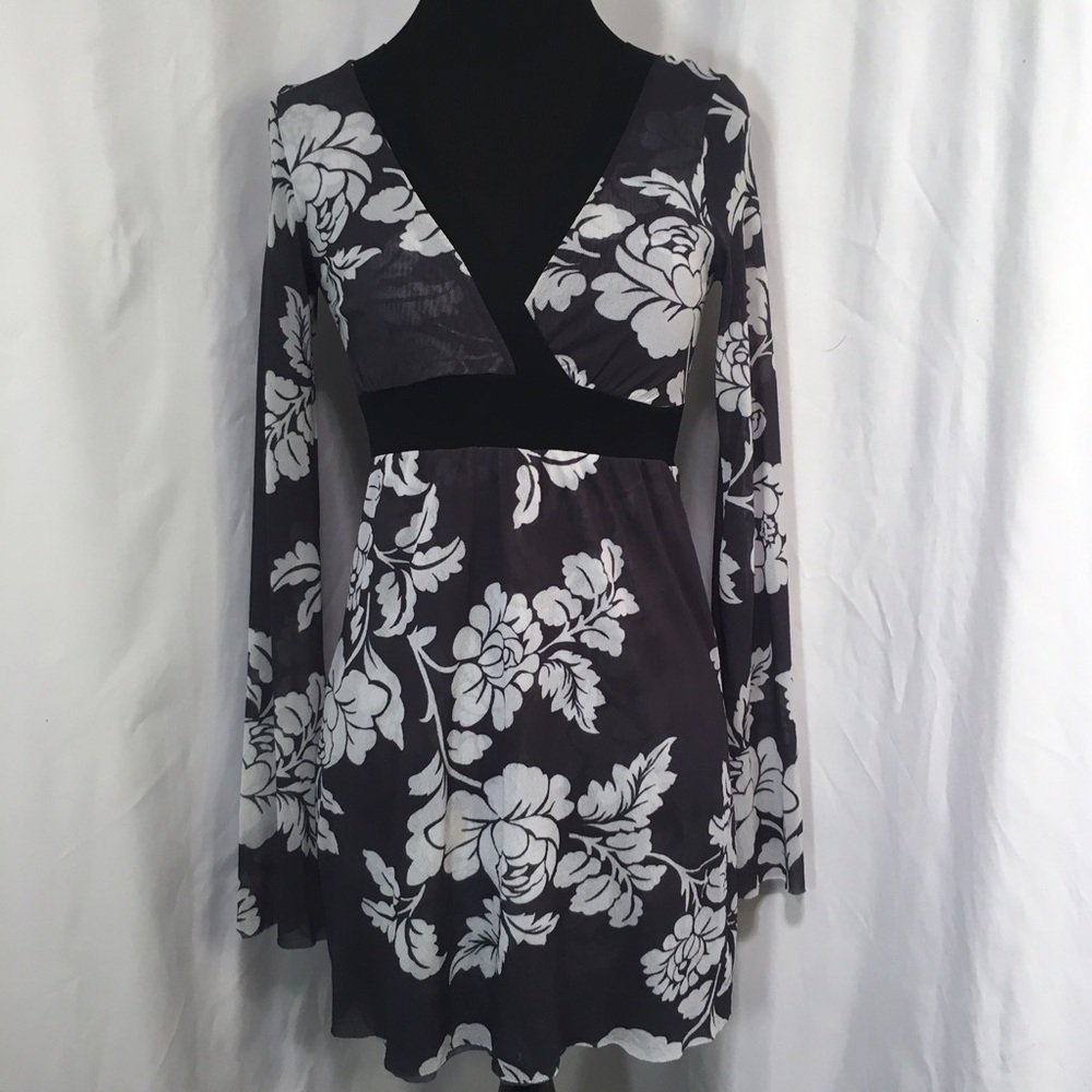 White House Black Market Floral Top