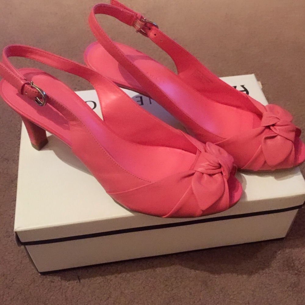 Peep toe