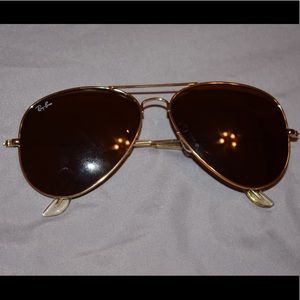 Ray-Ban Aviator sunglasses🕶🌞