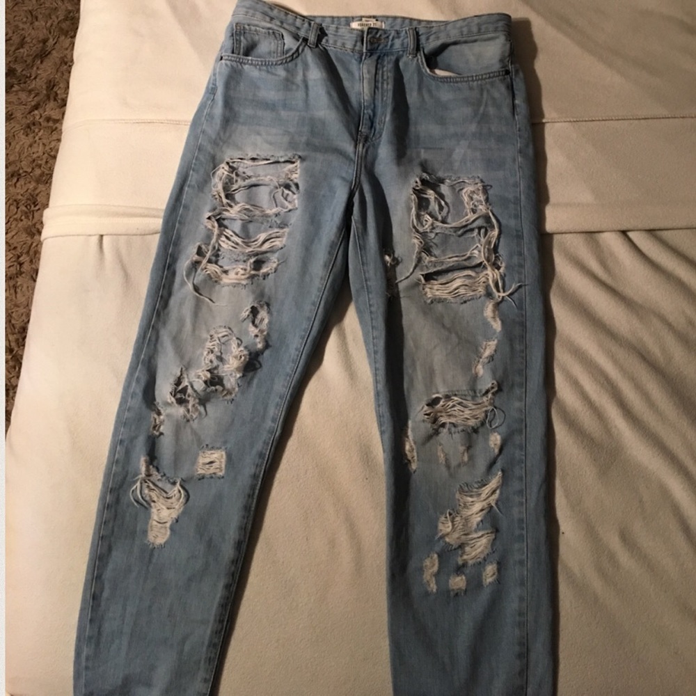Forever 21 High Waisted Boyfriend Ripped Jeans