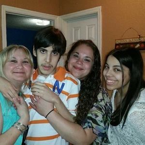 Meet your Posher, Ana