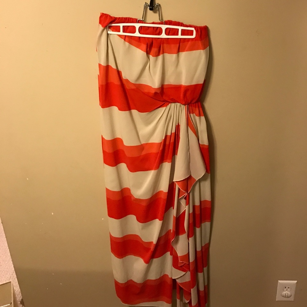 Alice + Olivia cream and peach silk maxi