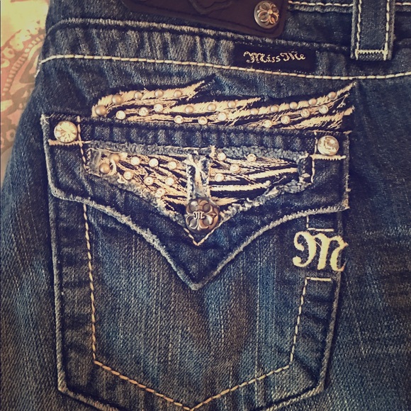 Miss Me Pants - Miss Me Jean Shorts Size 28
