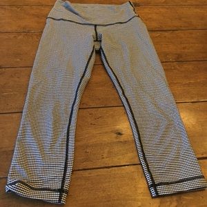 Lululemon wunder under