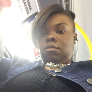 Meet your Posher, Candace