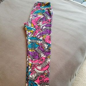 LuLaRoe OS leggings--Converse print