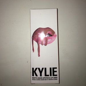 Kylie lip kit: Candy K