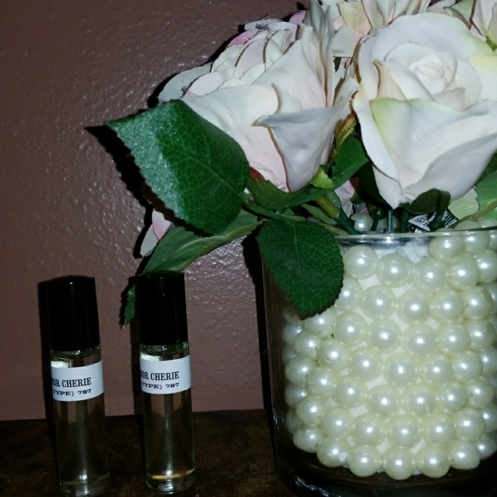 Miss dior Cherie perfume oil