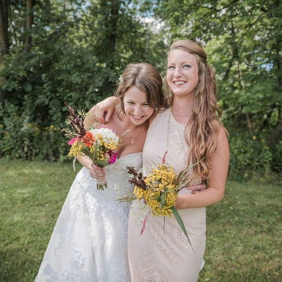 Meet your Posher, Leah - Picture 1 of 1