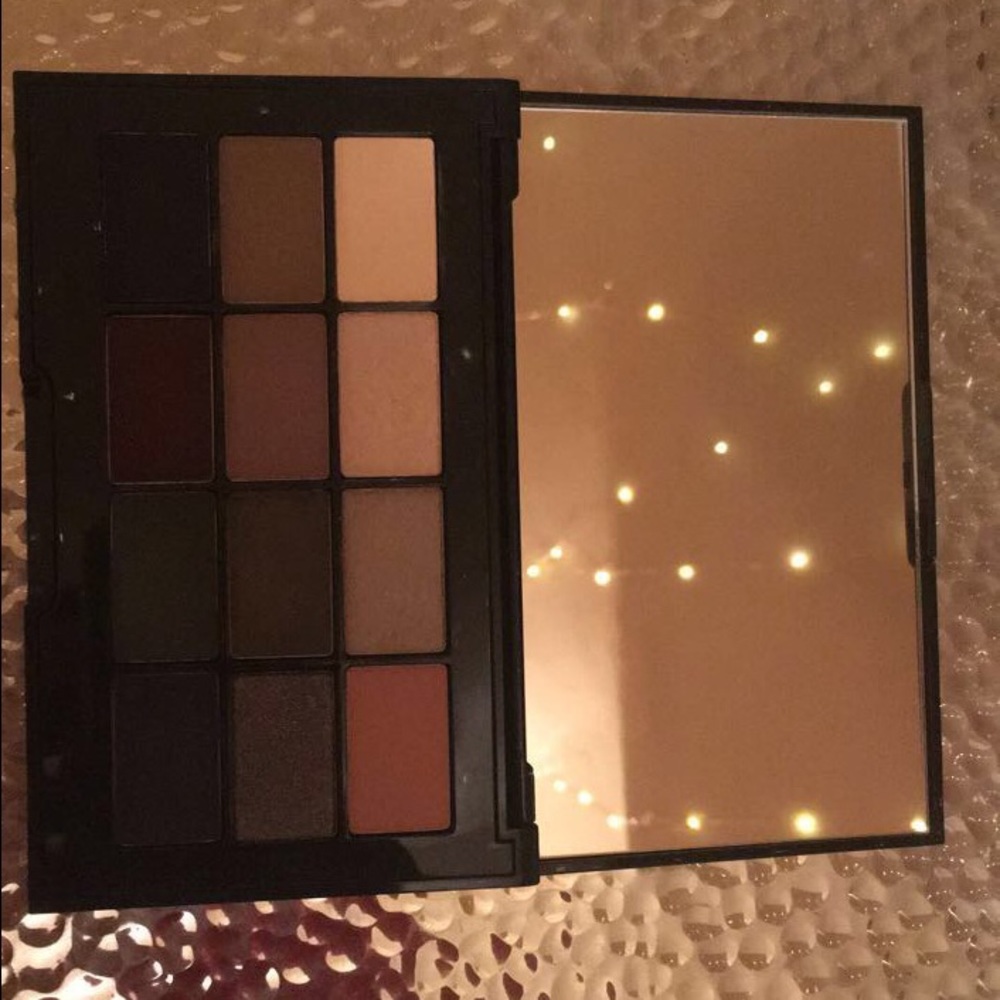 BOBBI BROWN Limited Edition Eyeshadow Palette