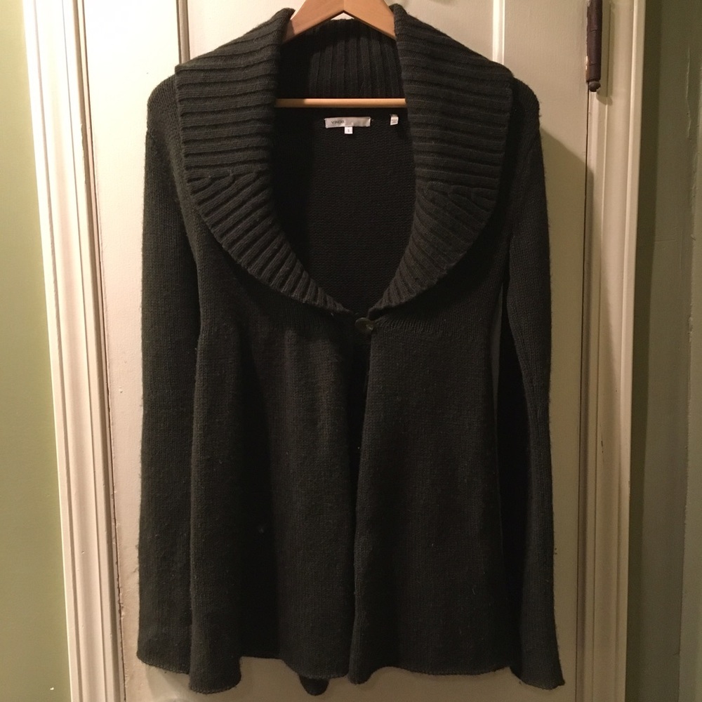 Vince dark green tunic/cardigan