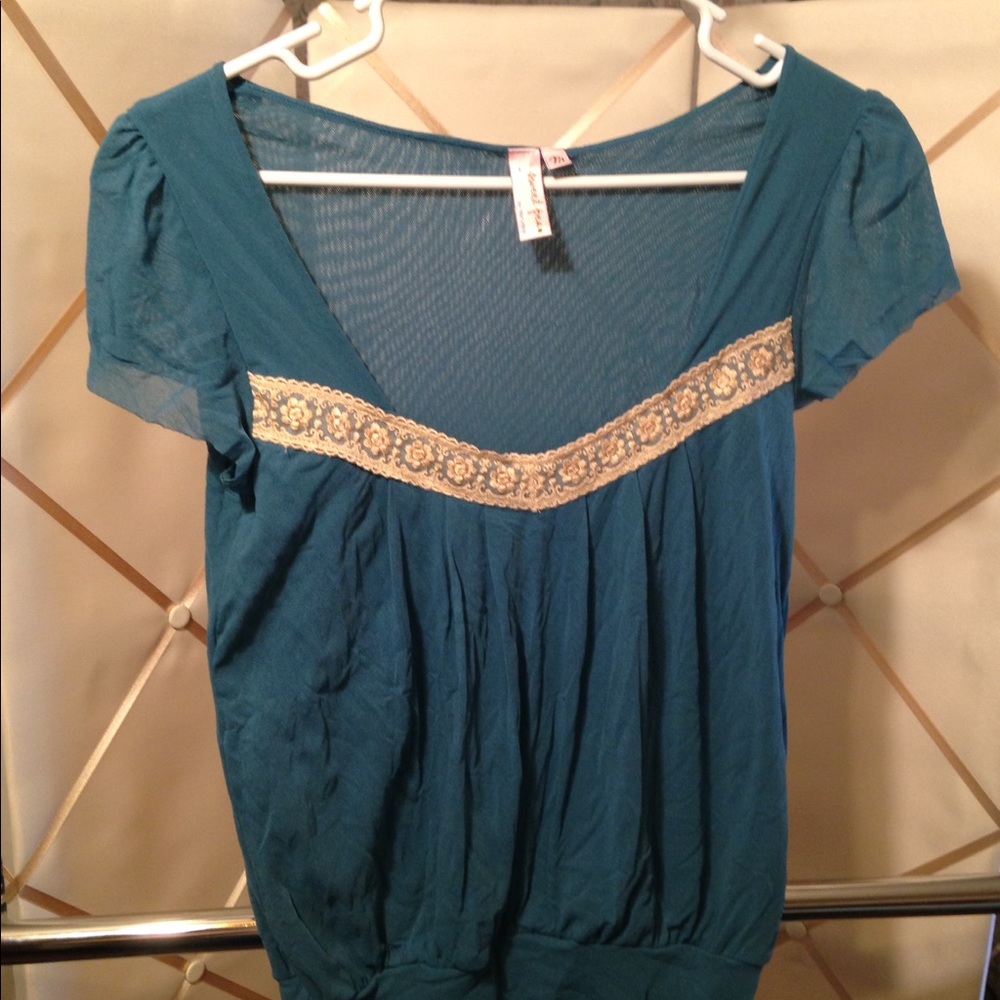 Sweet Pea top