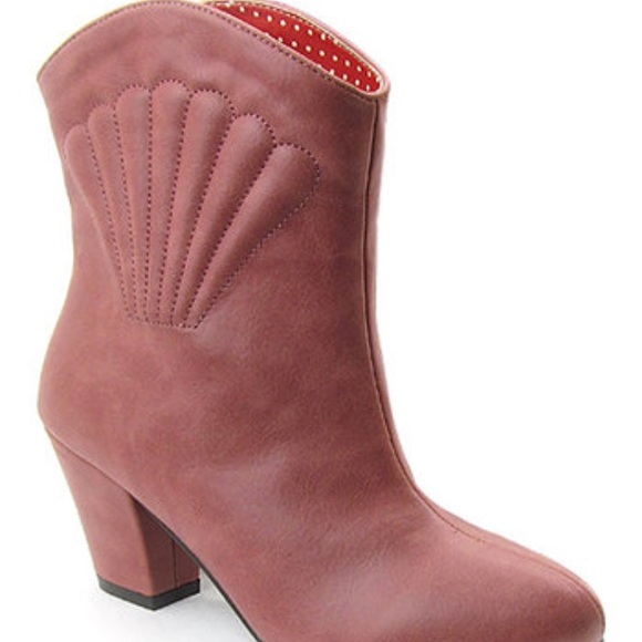 b.a.i.t. Footwear Shoes - B.A.I.T. Footwear Mauve Boot b.a.i.t. Footwear Shoes - B.A.I.T. Footwear Mauve Boot