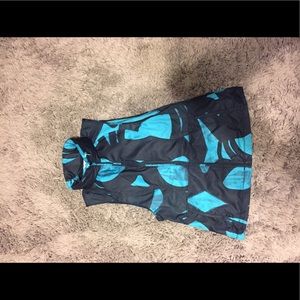 Lululemon vest with hood