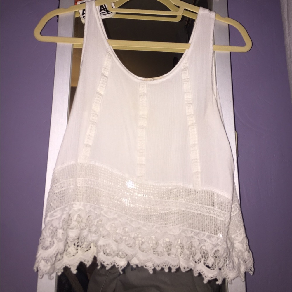 white lace tank top