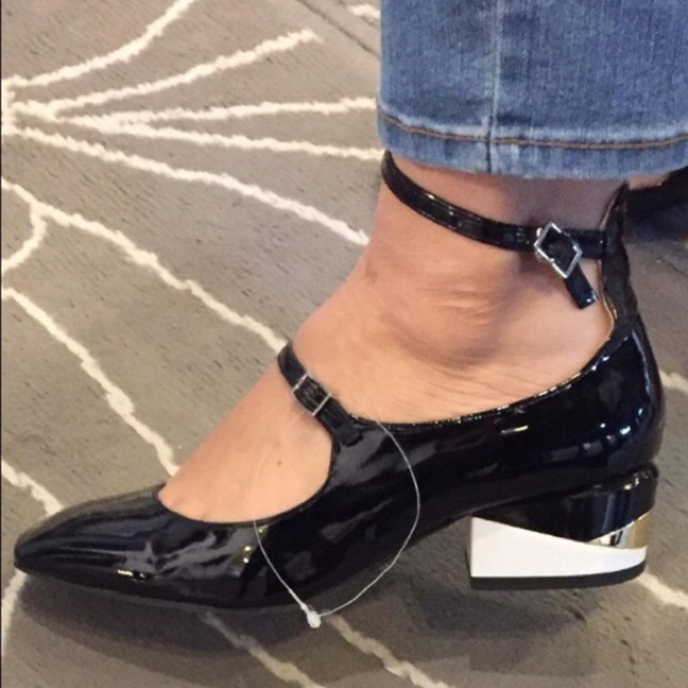 FLASH SALE Beautiful Korean Brand shoes