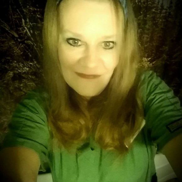 Meet your Posher, Tina - Picture 1 of 1