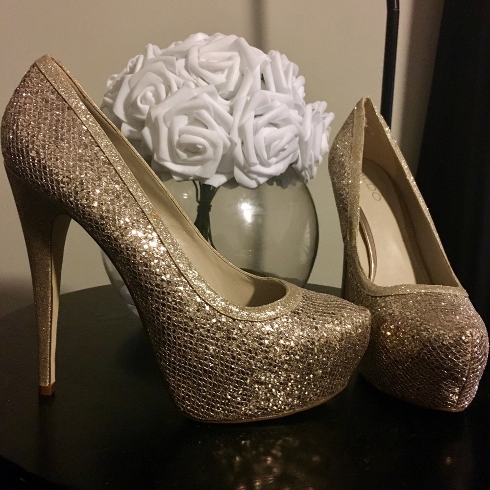 ALDO Golden Pump💫