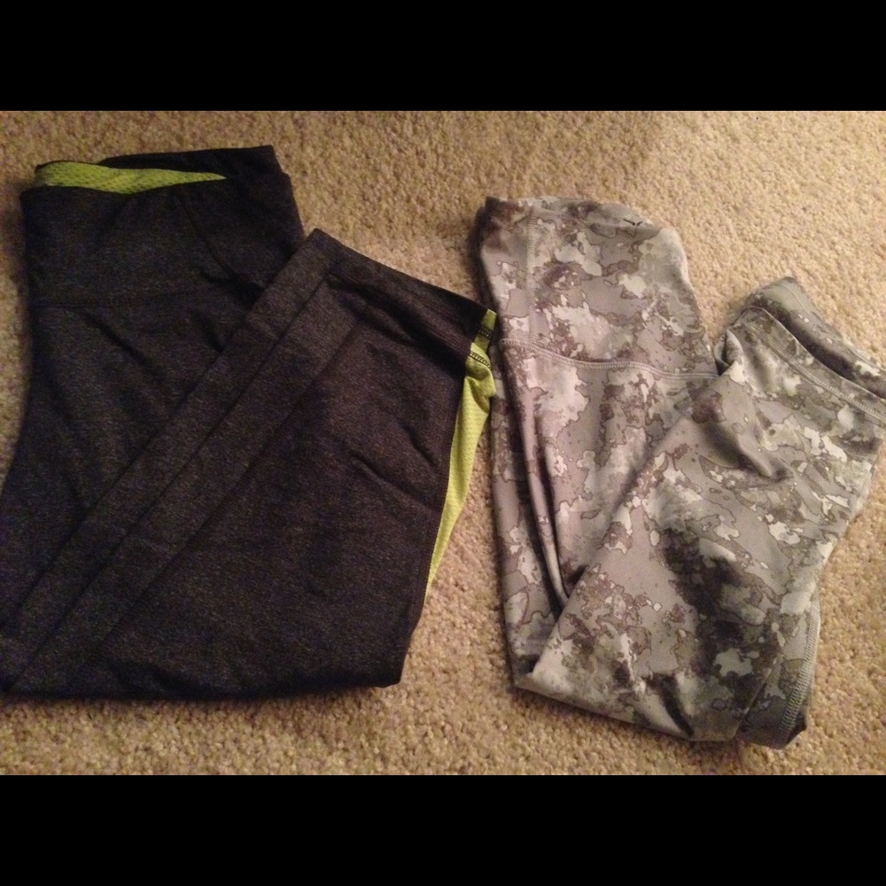 Old Navy Crop Workout Leggings