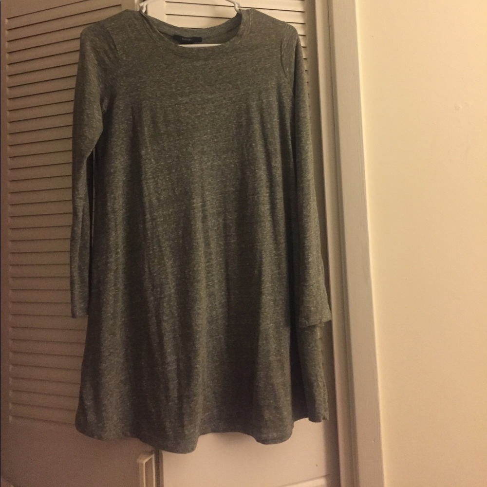 Long sleeve green dress