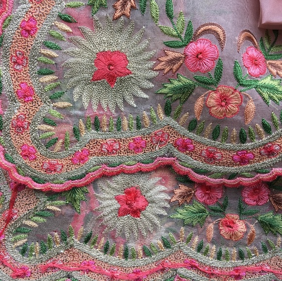 Indian Suit - Picture 3 of 4