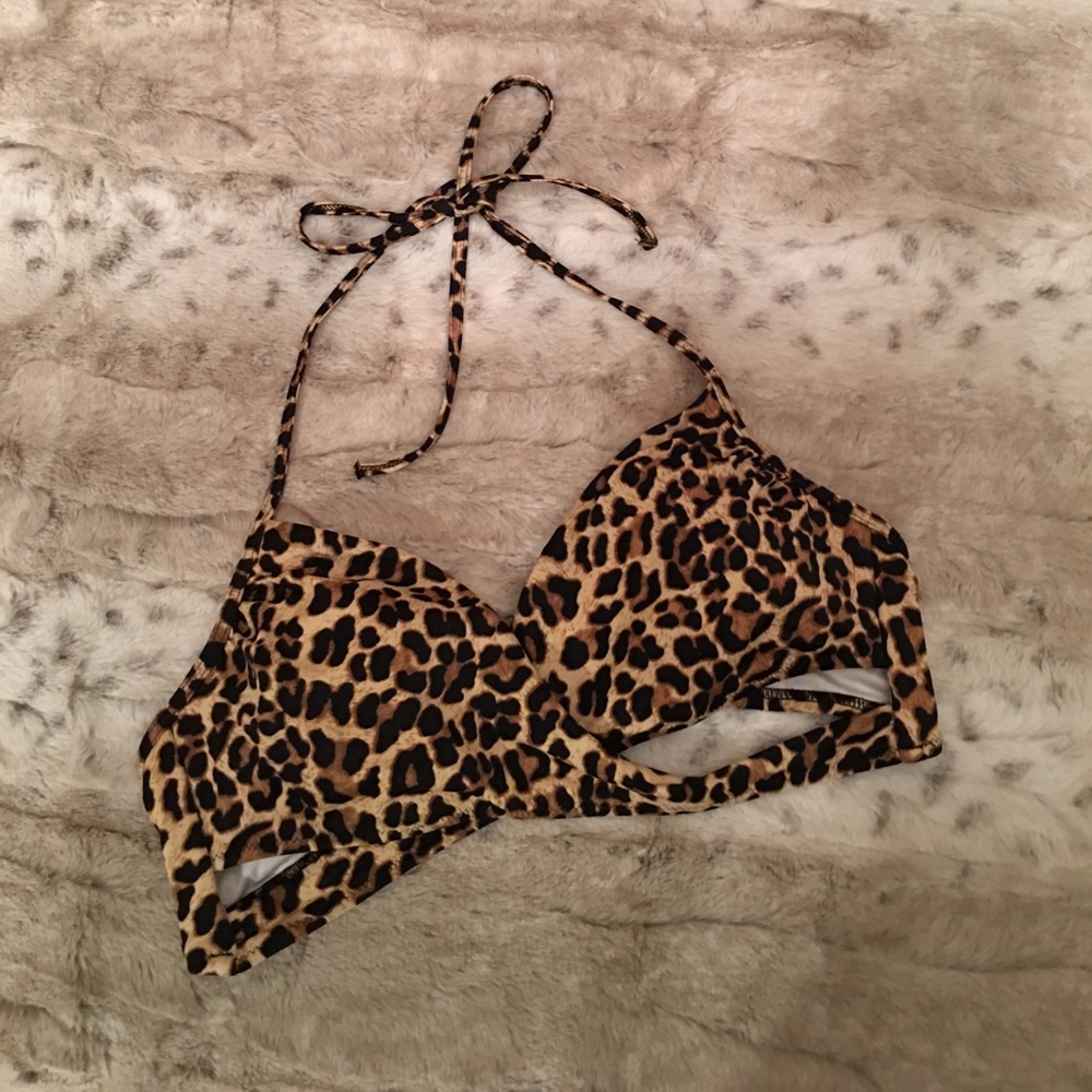 NWOT Victoria's Secret PINK cheetah bikini top