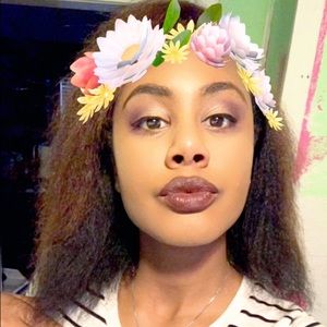 Meet your Posher, Destini