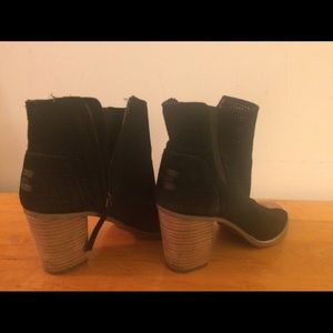 Toms Majorca Perforated Peep Toe Booties