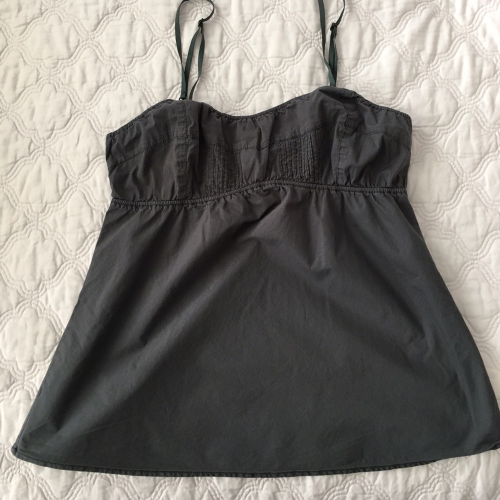 Anthropologie tank with adjustable straps