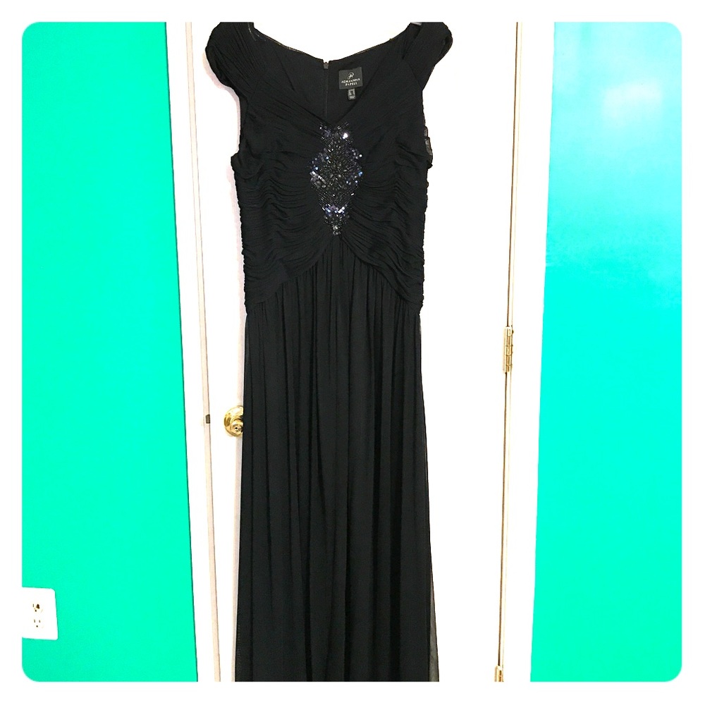 Adrianna Papell gown