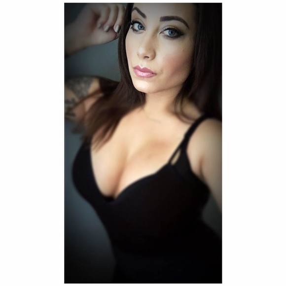 Meet your Posher, Rubyrose - Picture 1 of 1