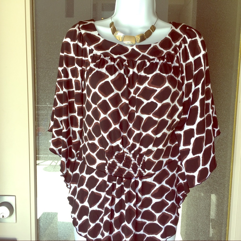 Winged sleeves shirt