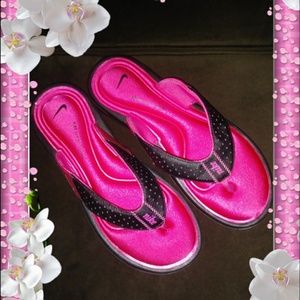 Women's Nike Comfort Thong Sandals NWOT