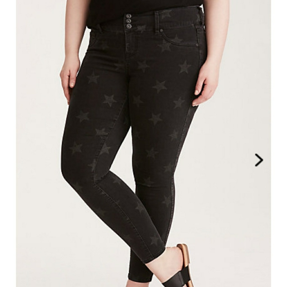 🚫SOLD🚫 BNWT Star Jeggings, size 18 regular