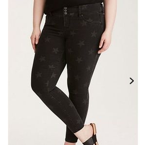 🚫SOLD🚫 BNWT Star Jeggings, size 18 regular