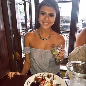 Meet your Posher, Valentina