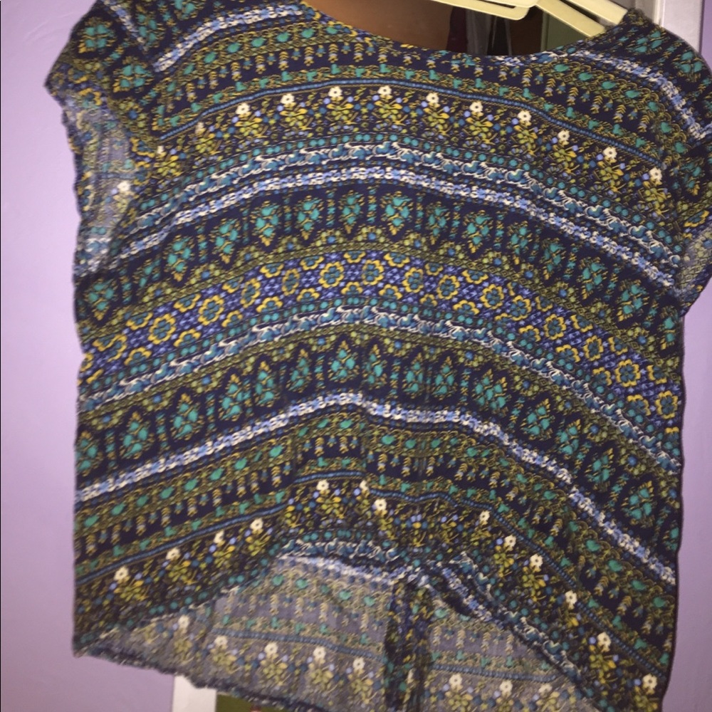 blue floral knotted shirt