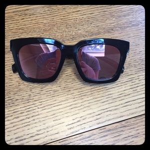 Oversized mirrored sunglasses Oversized mirrored sunglasses