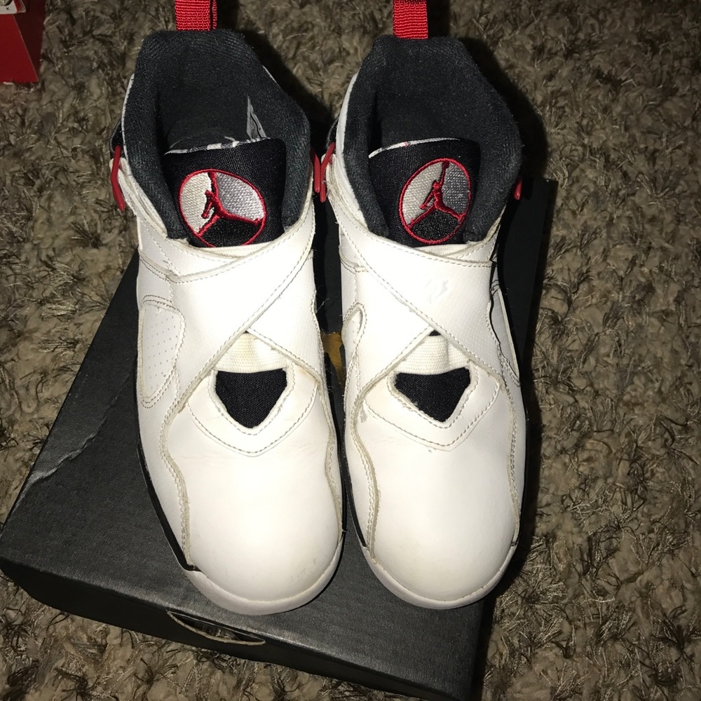 Boys retro Jordan's