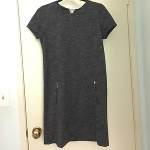 Grey dress with pockets