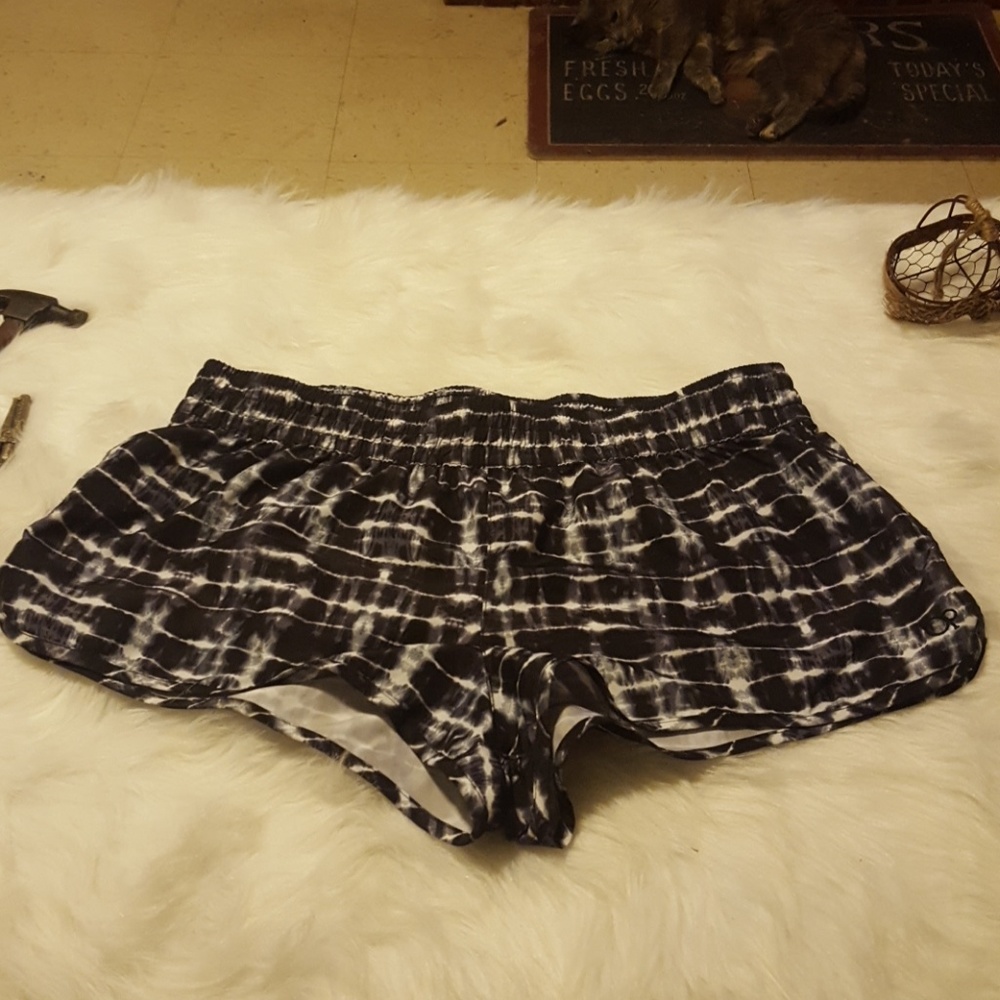 Juniors 15/17 xl  shorts