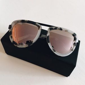 KENDALL + KYLIE Sunglasses 😎