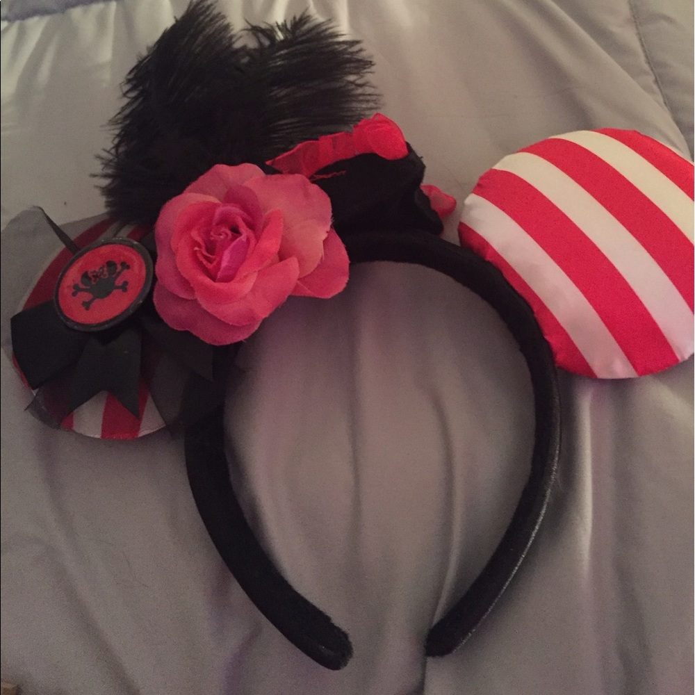 Pirate Minnie ears