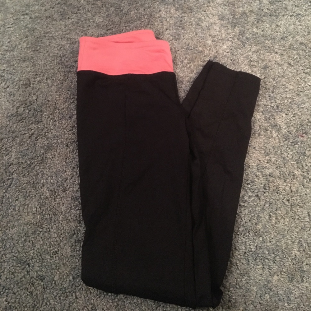 Athletic leggings