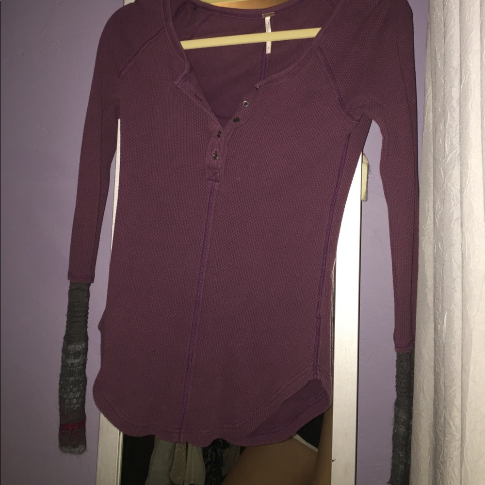purple and grey knit long sleeve shirt