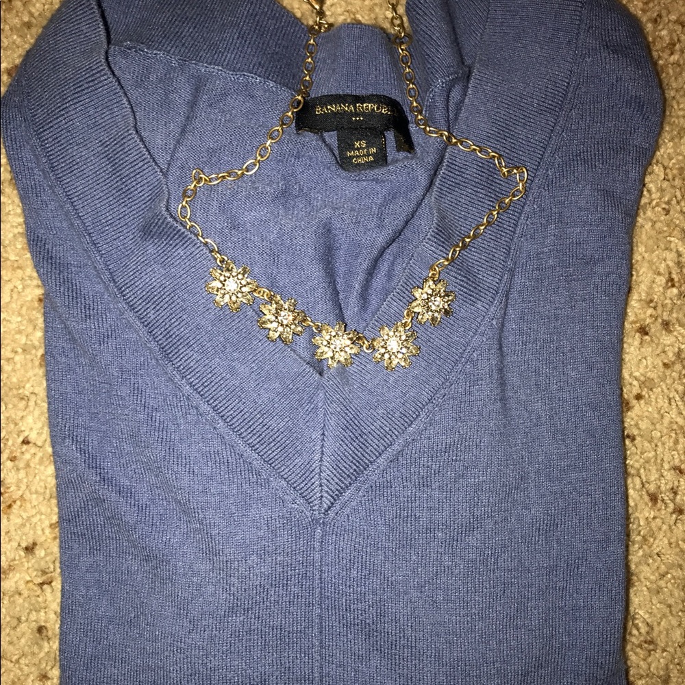💕💕Banana Republic Blue sweater top XS