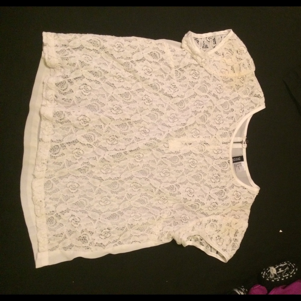 Lacy crop top!