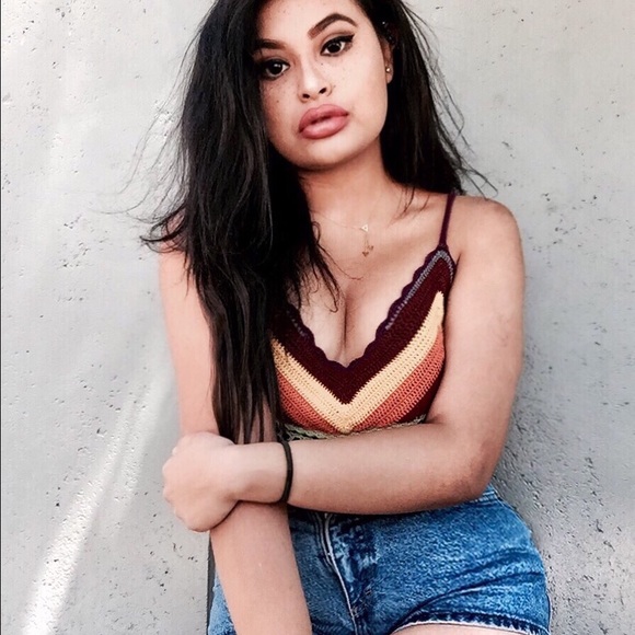 Meet your Posher, Anahi - Picture 1 of 1