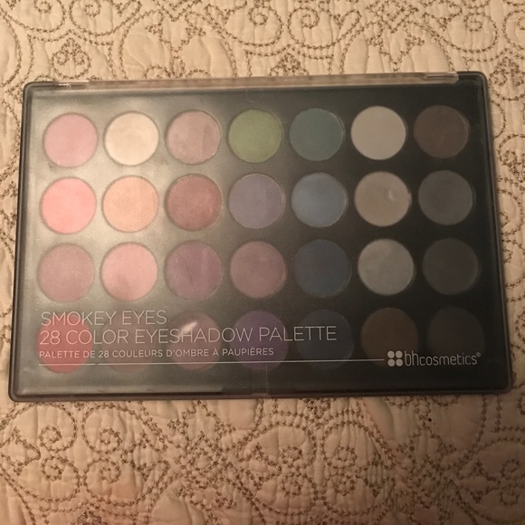 bh cosmetics Other - Bh cosmetics smokey eyes palette